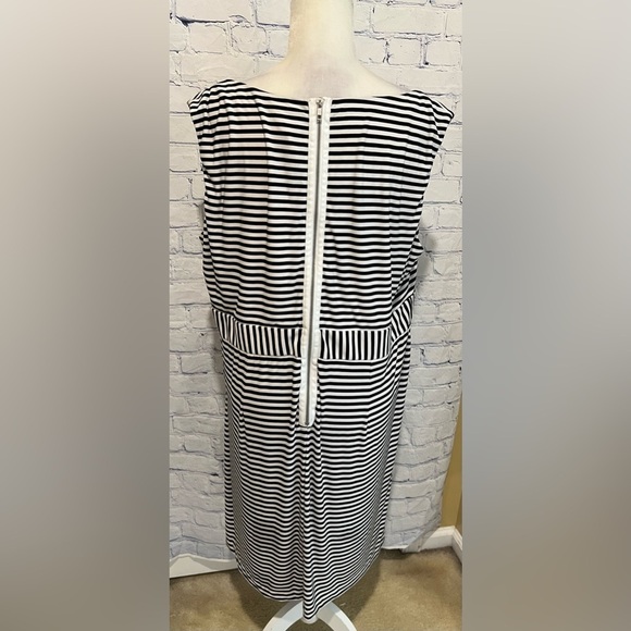 Women's "Sofia Christina" Black Striped Sleeveless Jersey Sheath Dress; Size 22W - Picture 4 of 6